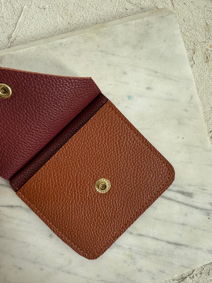 Tan Snap Wallet