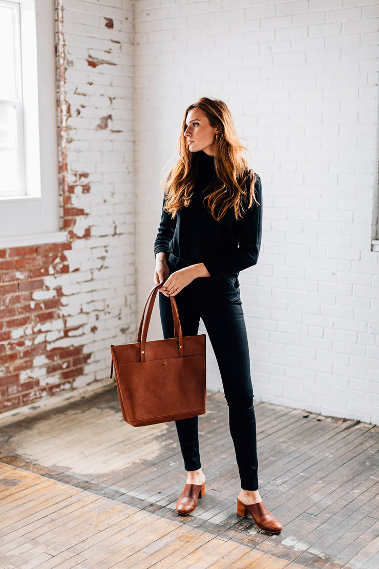 Classic Tote-Caramel