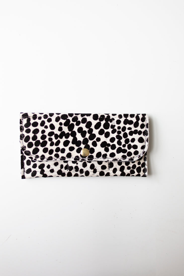 Snap Wallet-Snow Leopard